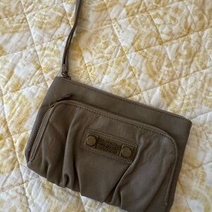 Simply Vera Vera Wang Taupe Wristlet
